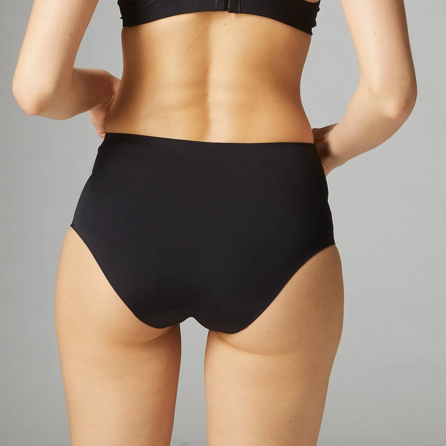 Essentiel High Waist Control Brief