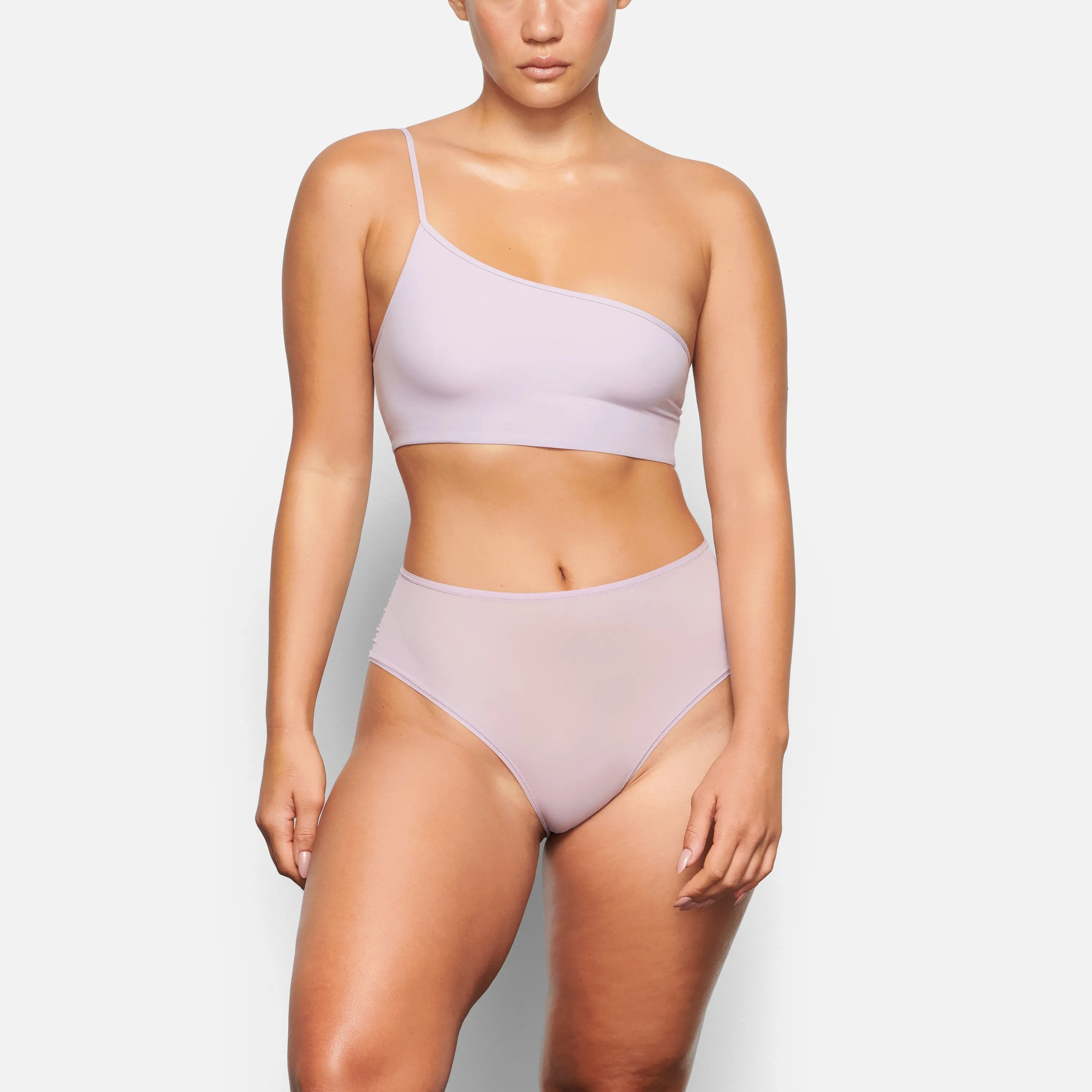 FITS EVERYBODY FULL BRIEF | IRIS MICA