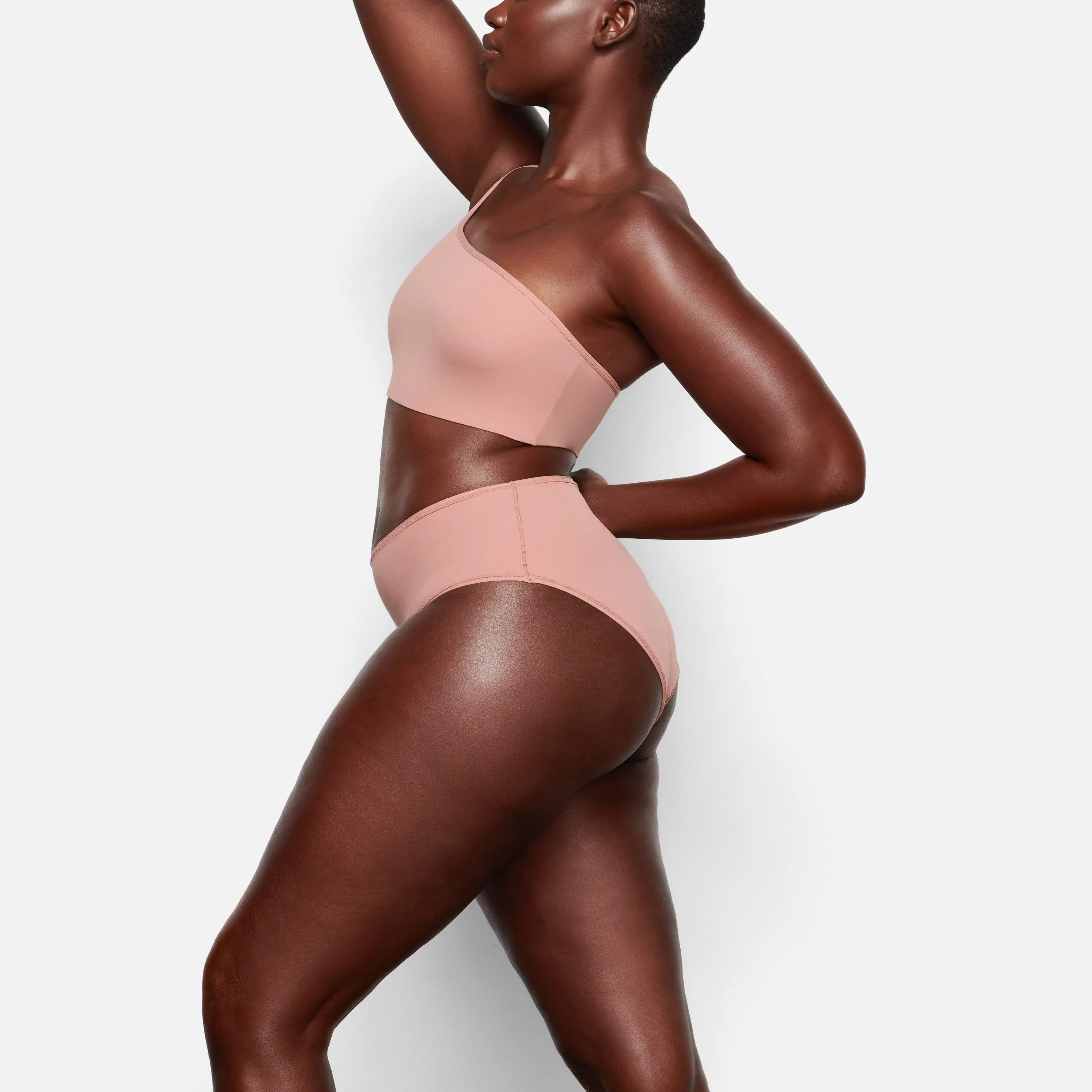 FITS EVERYBODY FULL BRIEF | ROSE CLAY