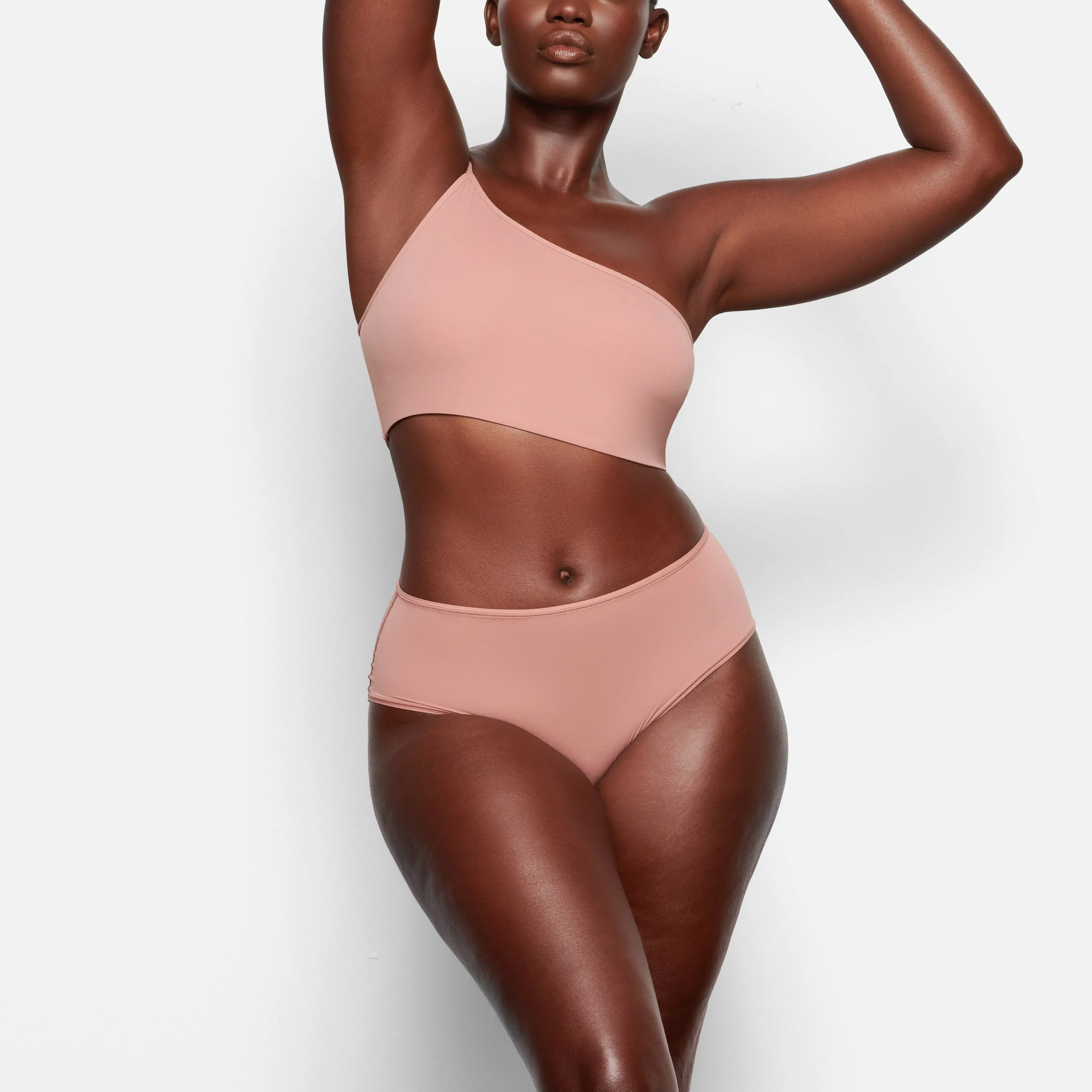 FITS EVERYBODY FULL BRIEF | ROSE CLAY