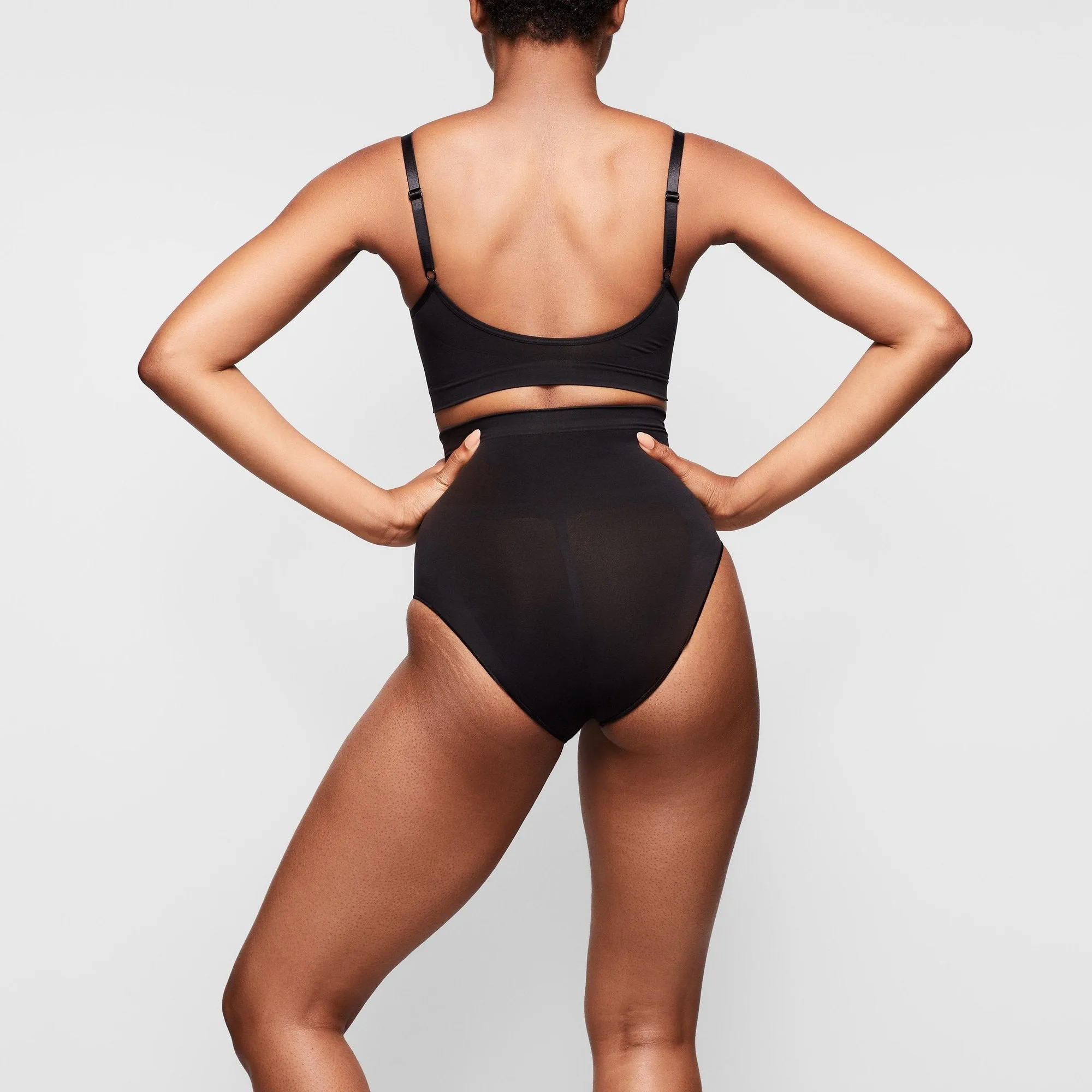 SCULPTING MID WAIST BRIEF | ONYX