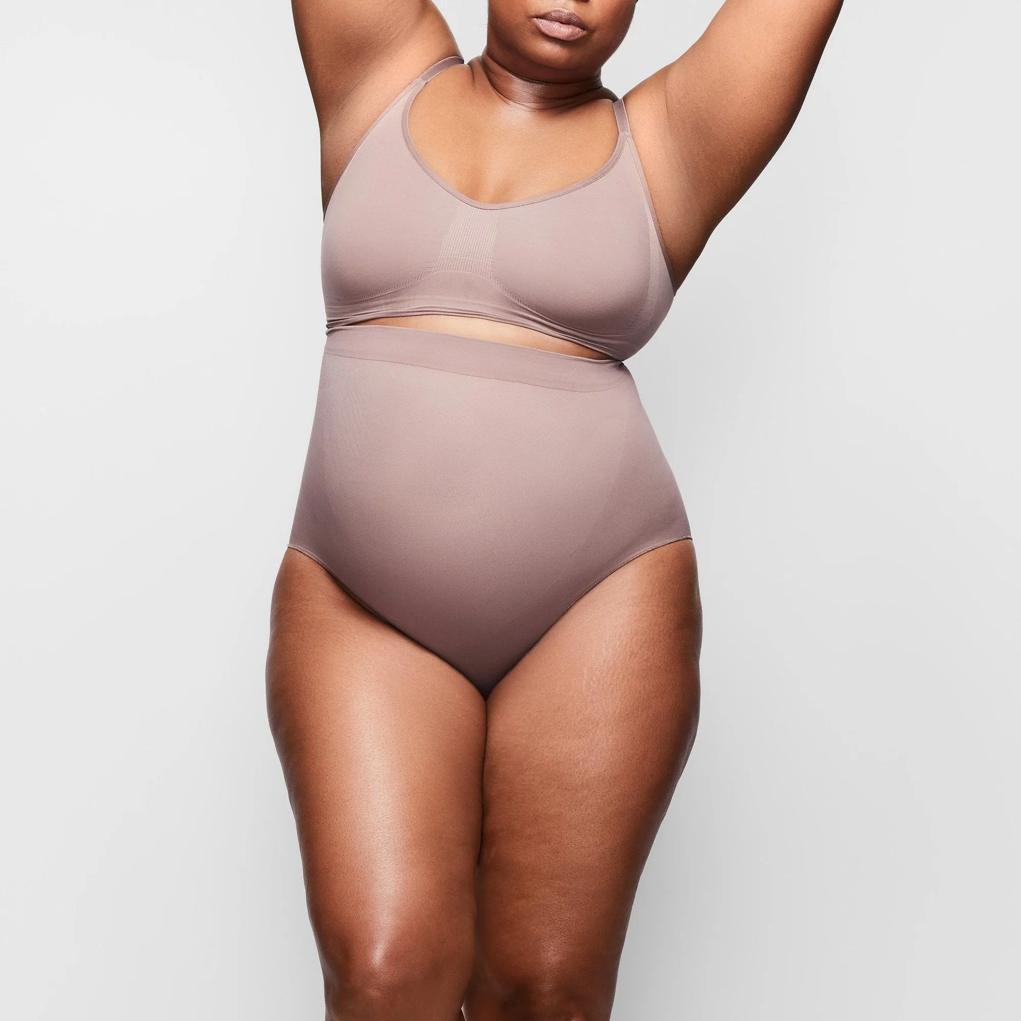 SCULPTING MID WAIST BRIEF | UMBER