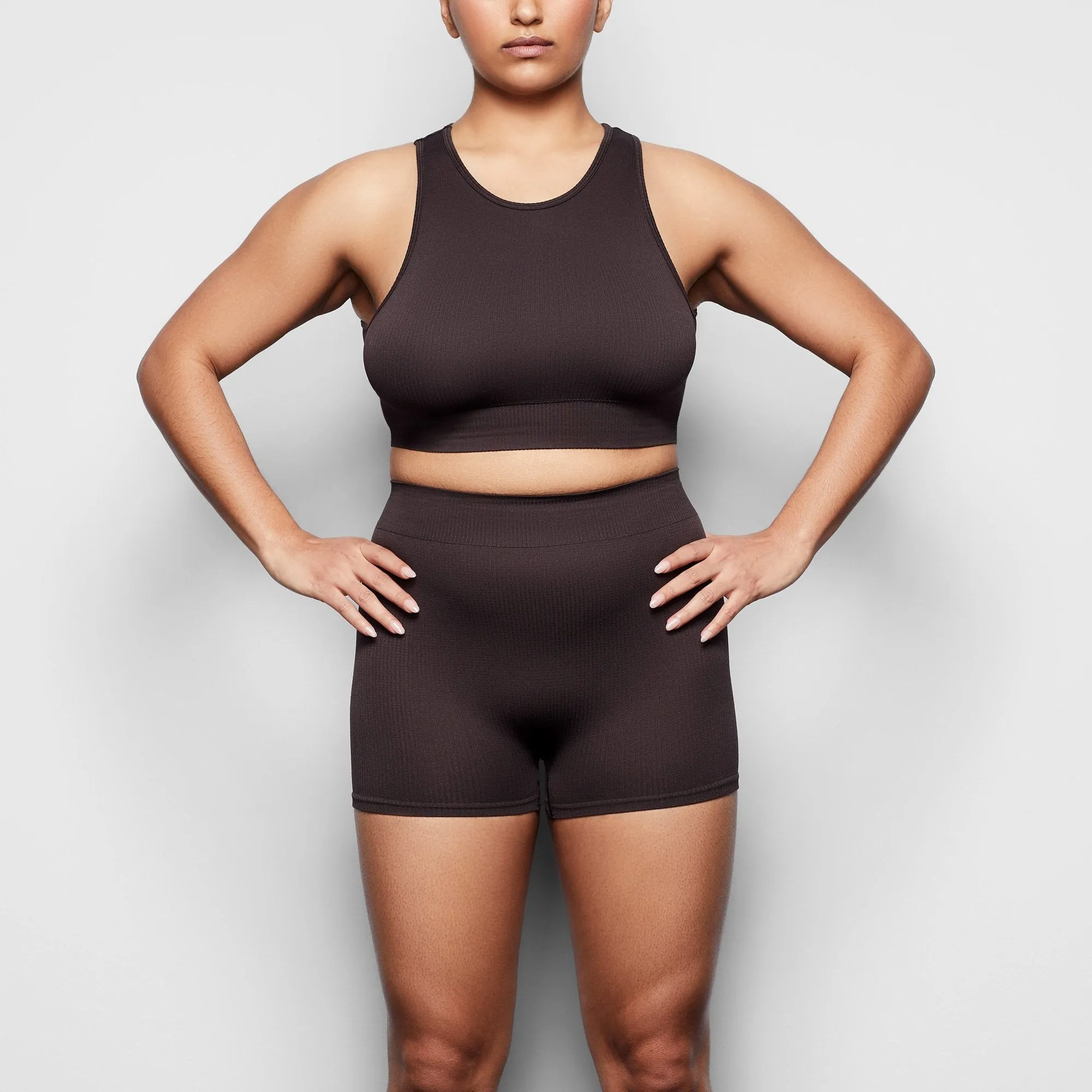 STRETCH RIB SHORT | SOOT