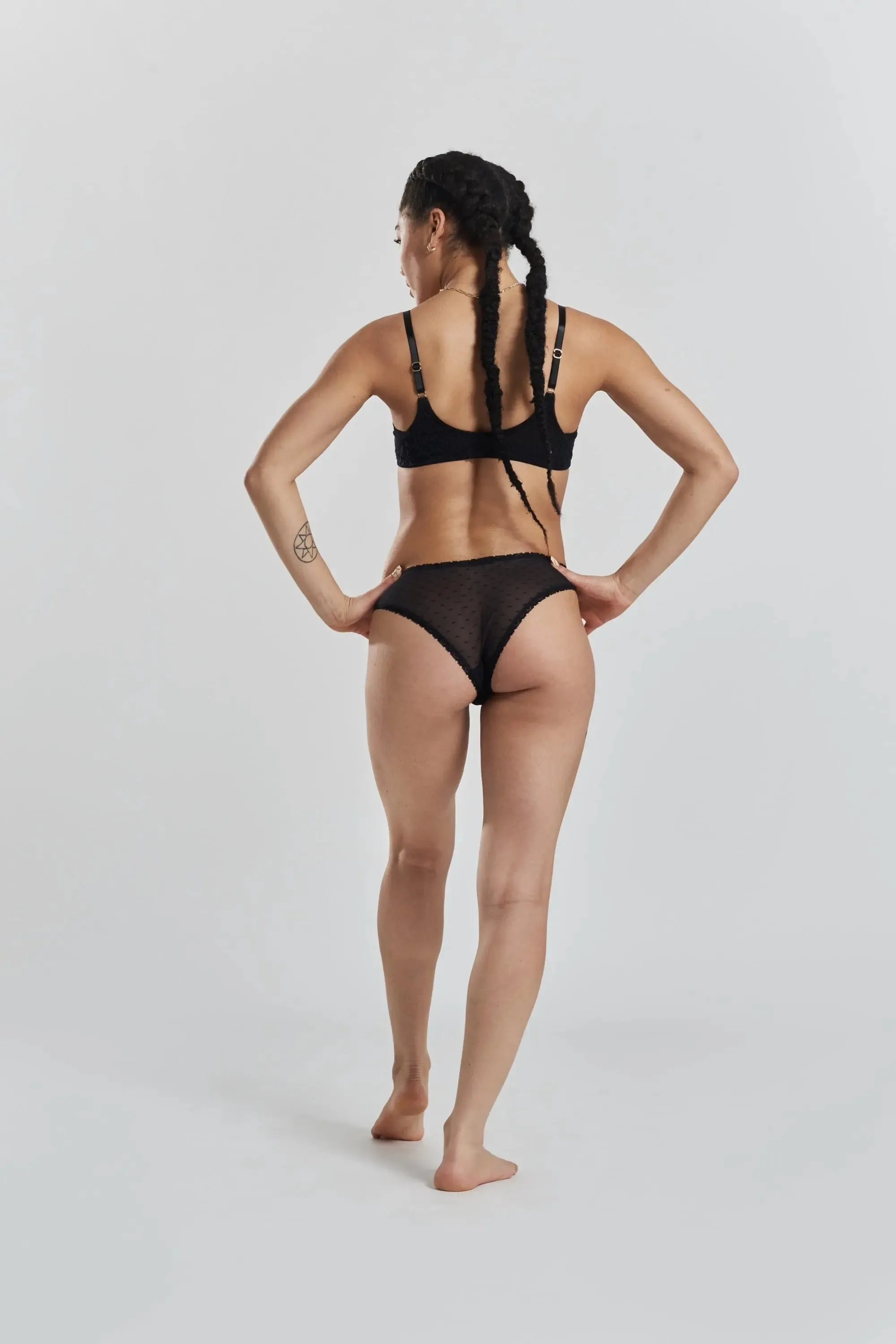 Ume Recycled-Lace Mid-Rise Briefs - Volcanic Black